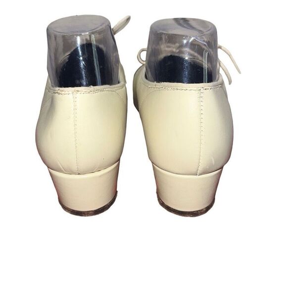 Tictactoe 80’s Dance shoes size 10.5 wide  in khaki/ Bone color. - Picture 7 of 8